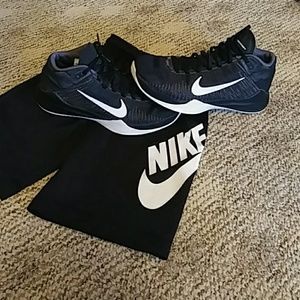 Nike Zoom Mens 8, womans 9.5-10